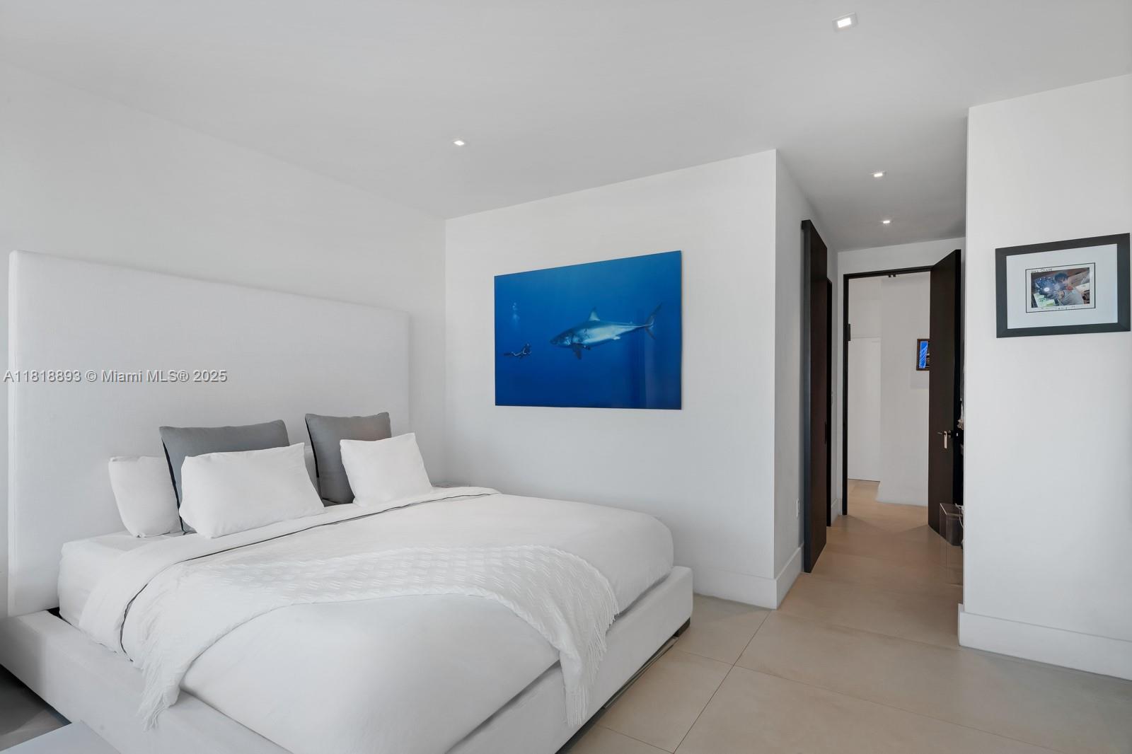 11 Island Ave #PH2 Miami Beach, FL 33139