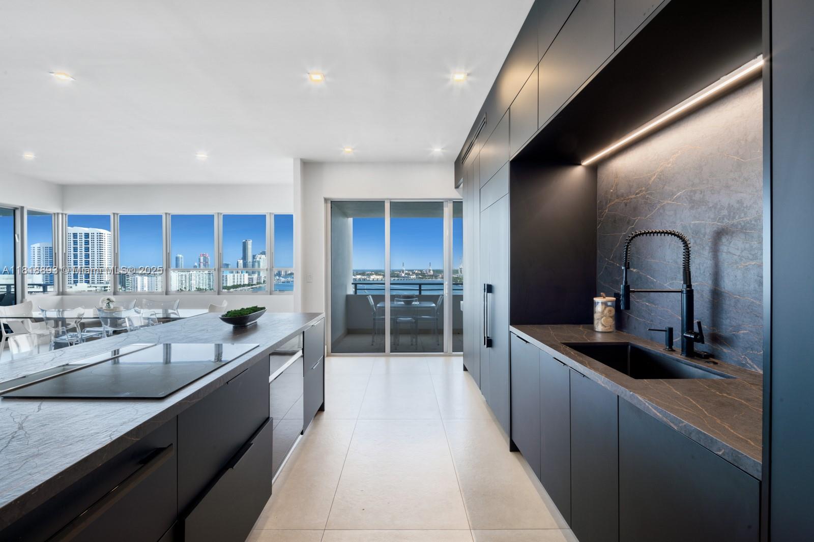 11 Island Ave #PH2 Miami Beach, FL 33139