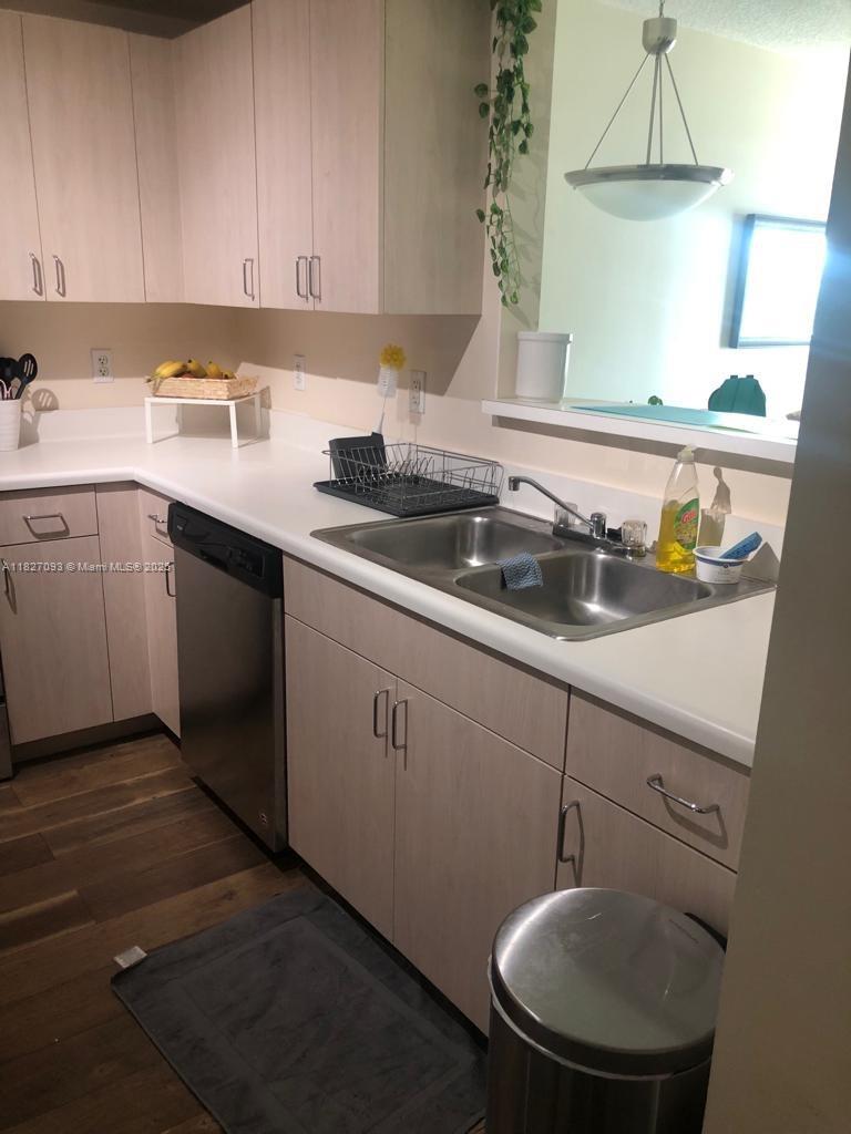 50 Menores Ave #711 Coral Gables, FL 33134