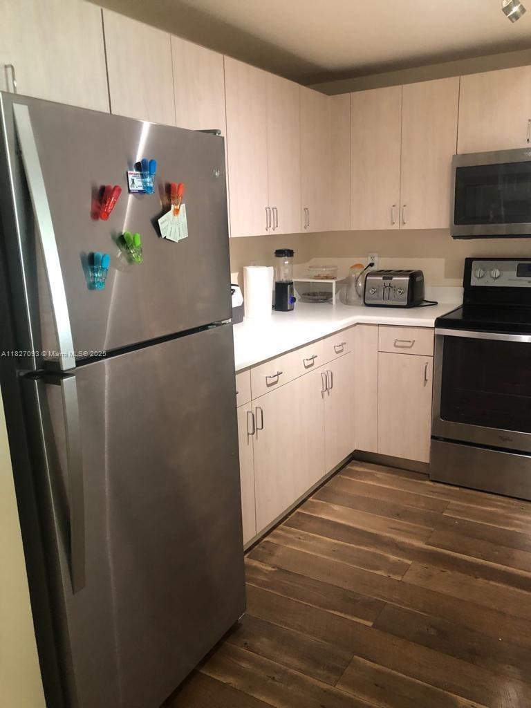 50 Menores Ave #711 Coral Gables, FL 33134