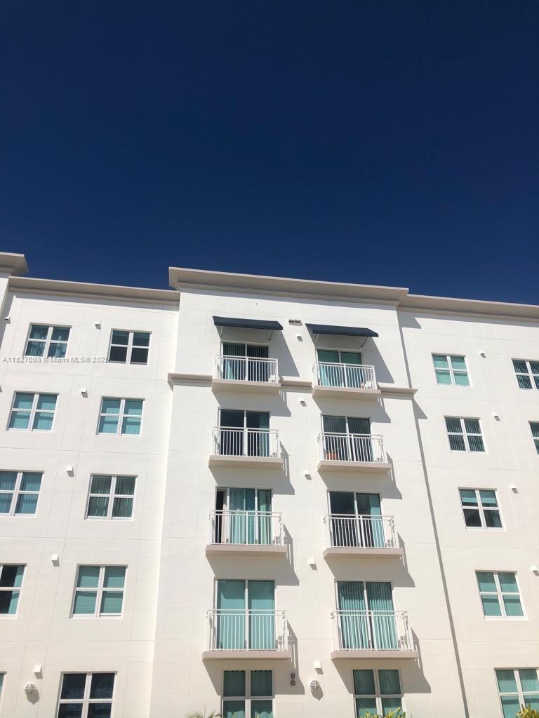 50 Menores Ave #711 Coral Gables, FL 33134