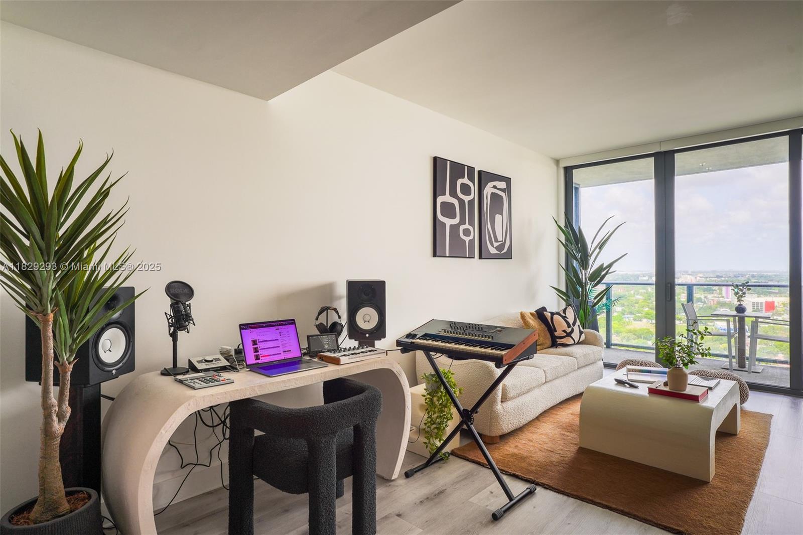 image The Hyde Residences6