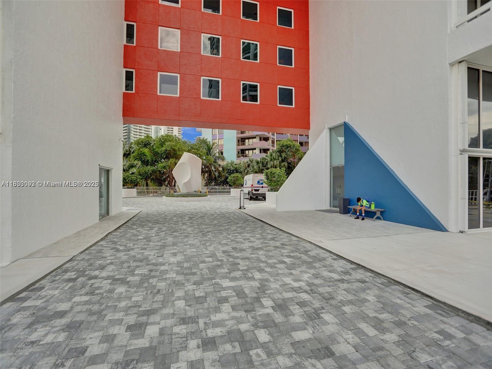 image Imperial At Brickell Con48