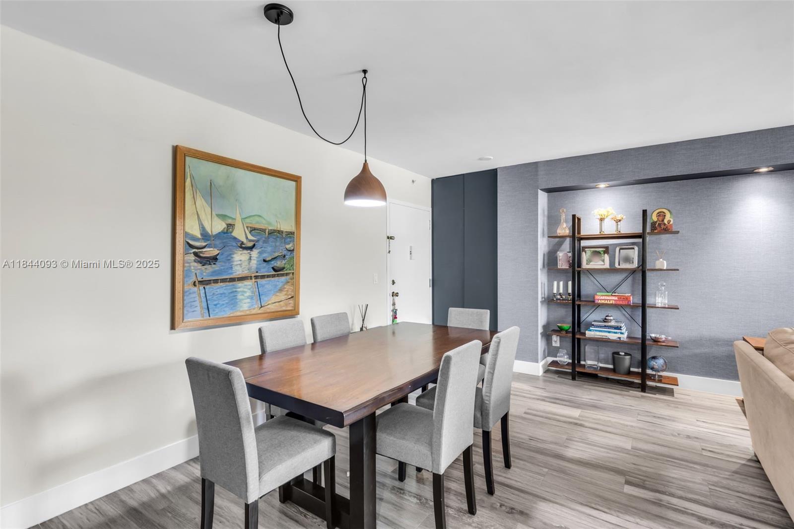 77 Crandon Blvd #3B Key Biscayne, FL 33149