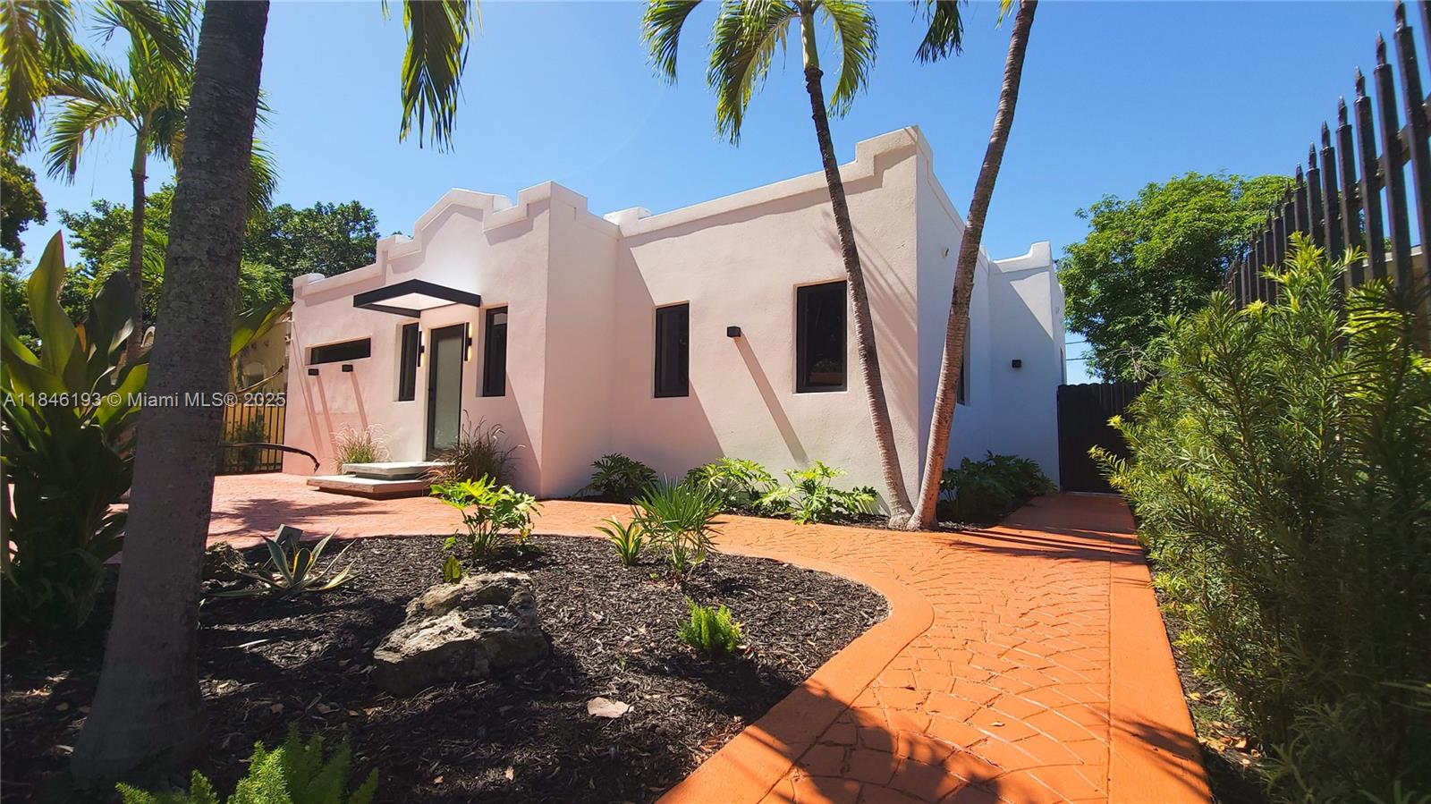 819 NW 48th St