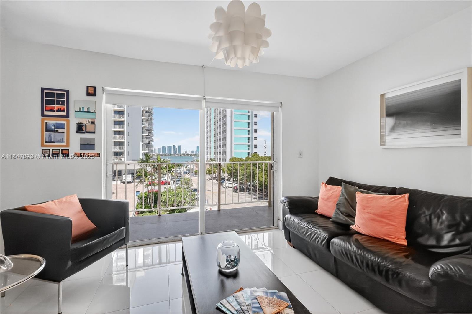 1245 West Ave #401