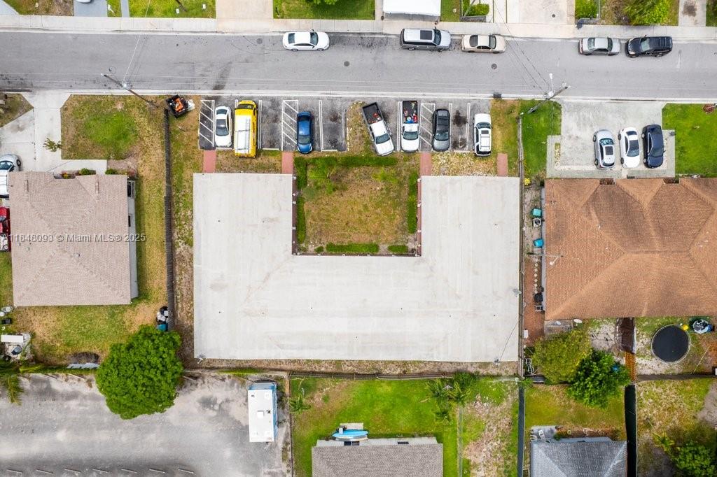 320 NE 13th Ave Boynton Beach, FL 33435