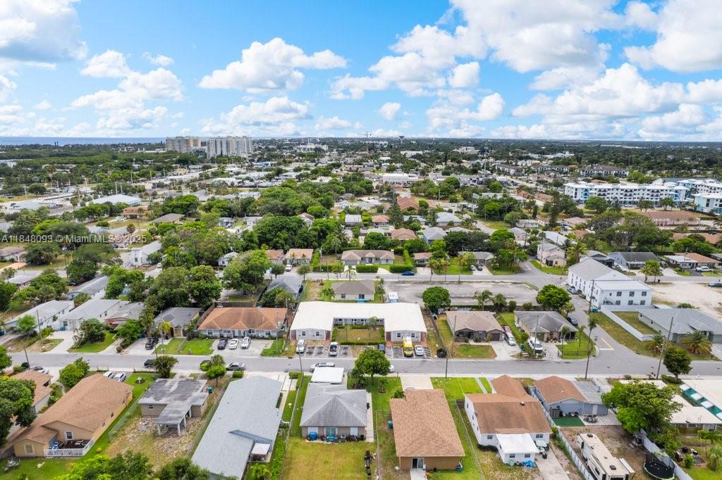 320 NE 13th Ave Boynton Beach, FL 33435