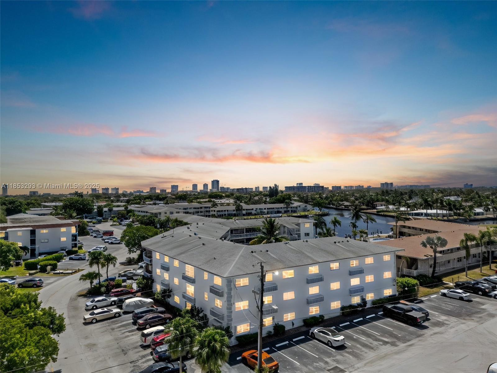 600 Pine Dr #111