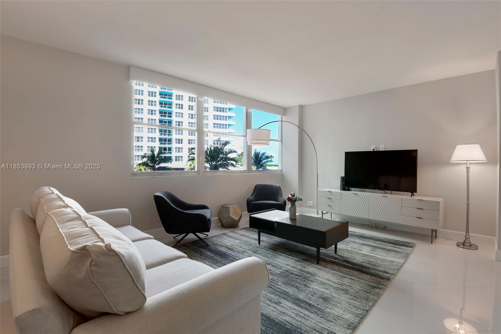 5055 Collins Ave #2A