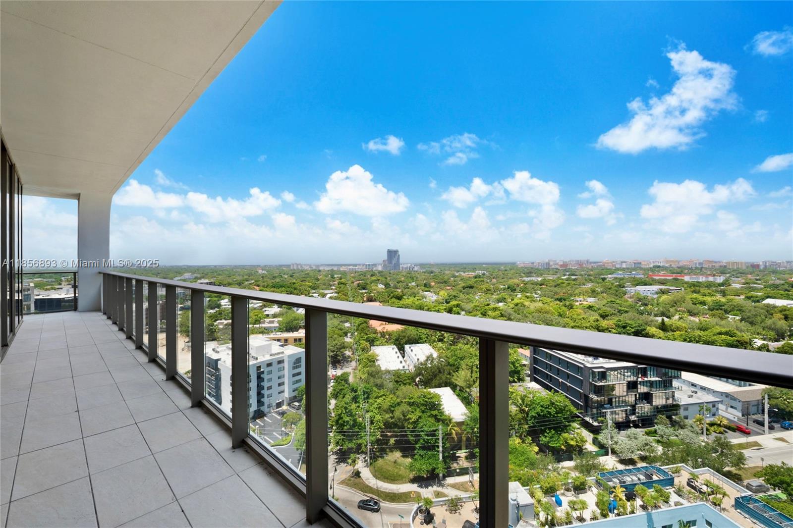 image Mr. C Tigertail Residence21