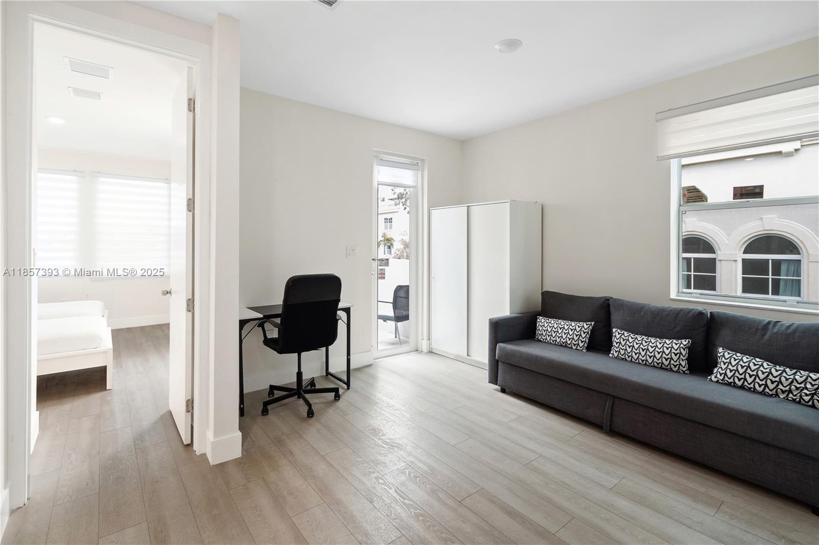 1020 NE 17th Ter Fort Lauderdale, FL 33304