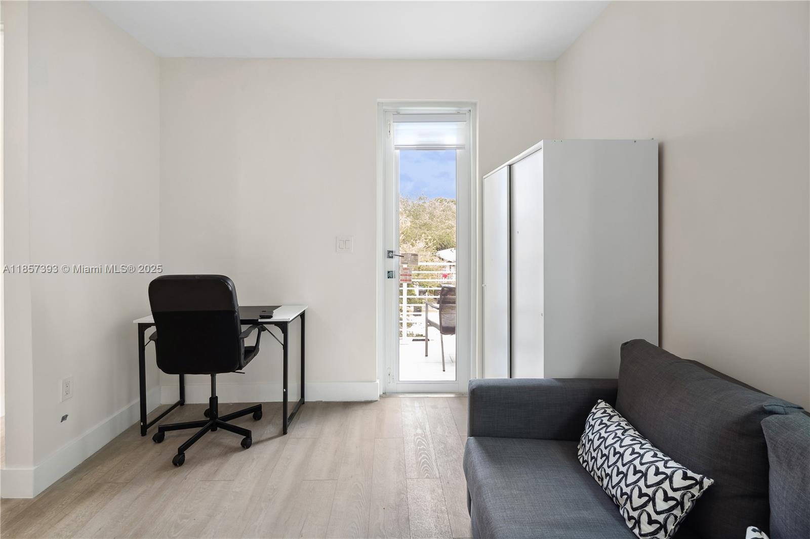 1020 NE 17th Ter Fort Lauderdale, FL 33304