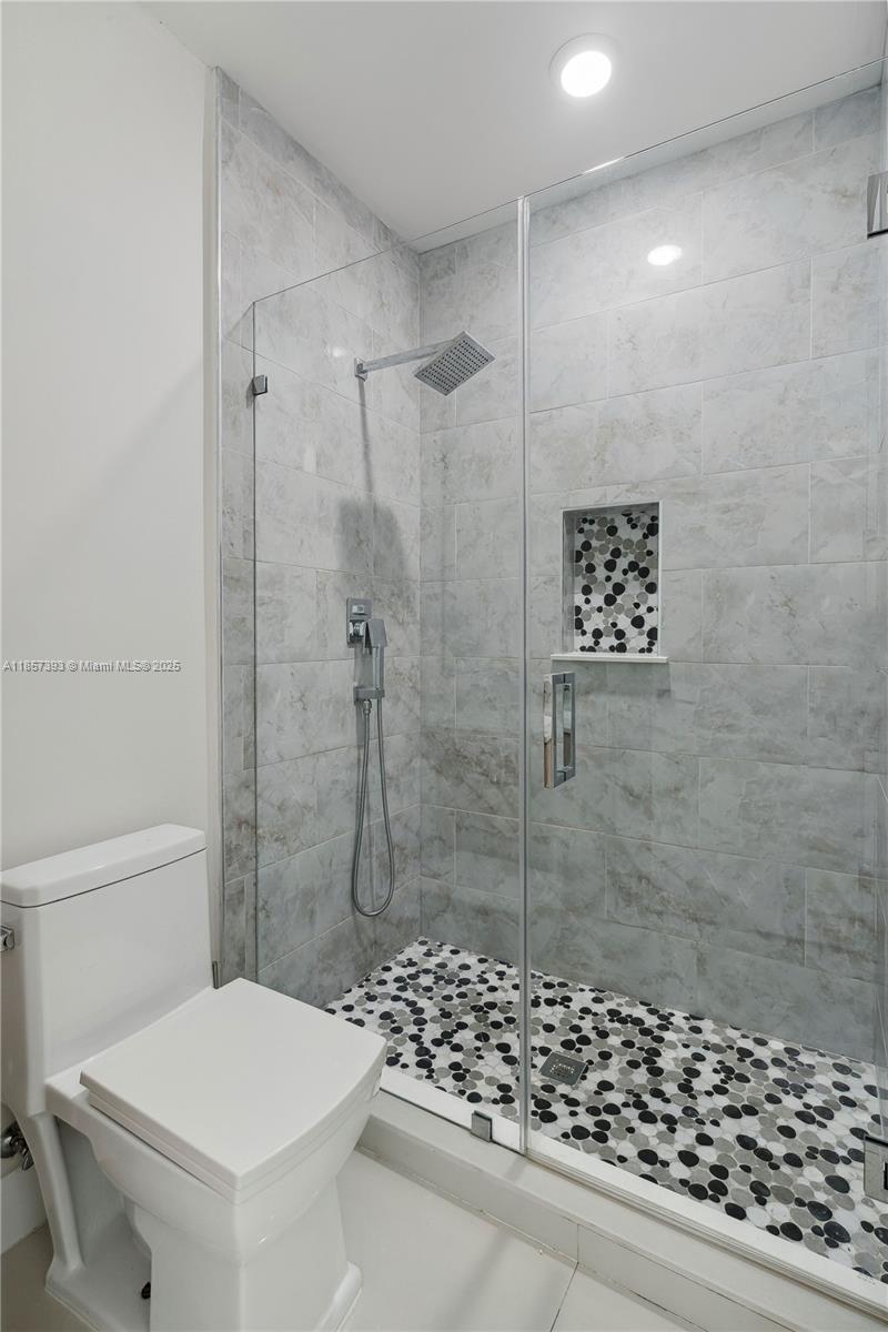 1020 NE 17th Ter Fort Lauderdale, FL 33304