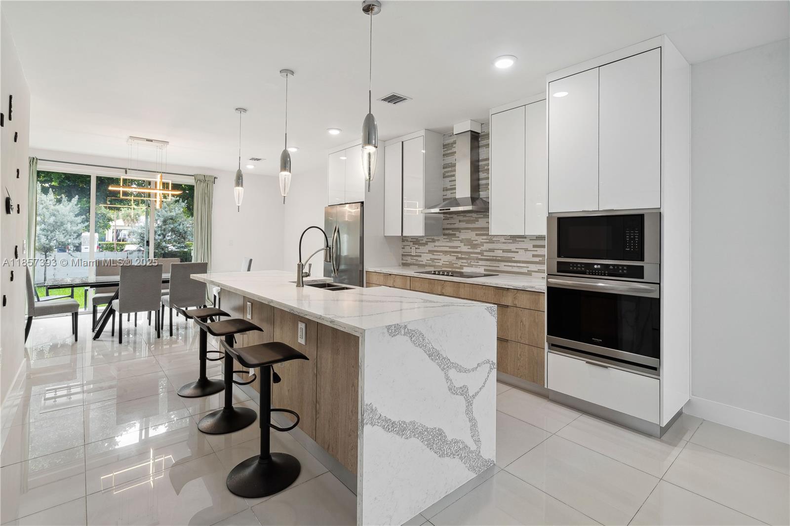 1020 NE 17th Ter Fort Lauderdale, FL 33304