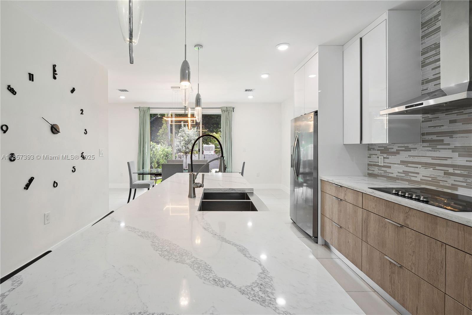 1020 NE 17th Ter Fort Lauderdale, FL 33304