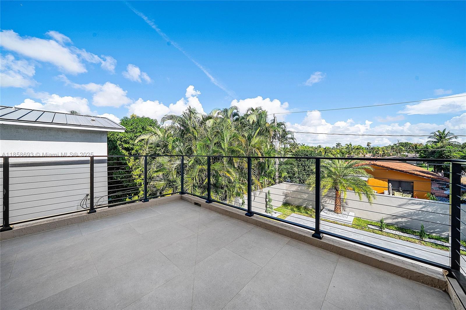 3225 Canal Dr Pompano Beach, FL 33062