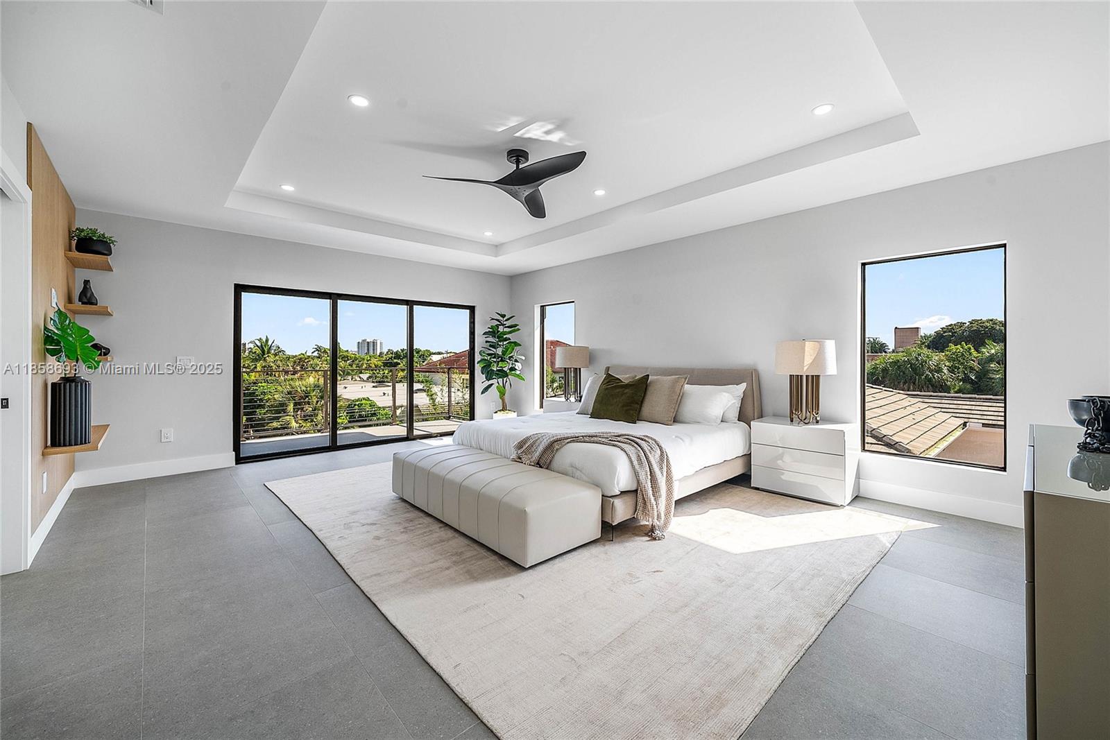 3225 Canal Dr Pompano Beach, FL 33062