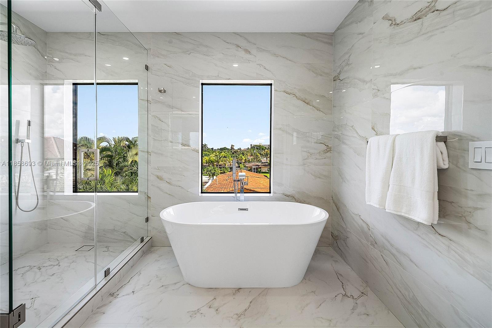 3225 Canal Dr Pompano Beach, FL 33062