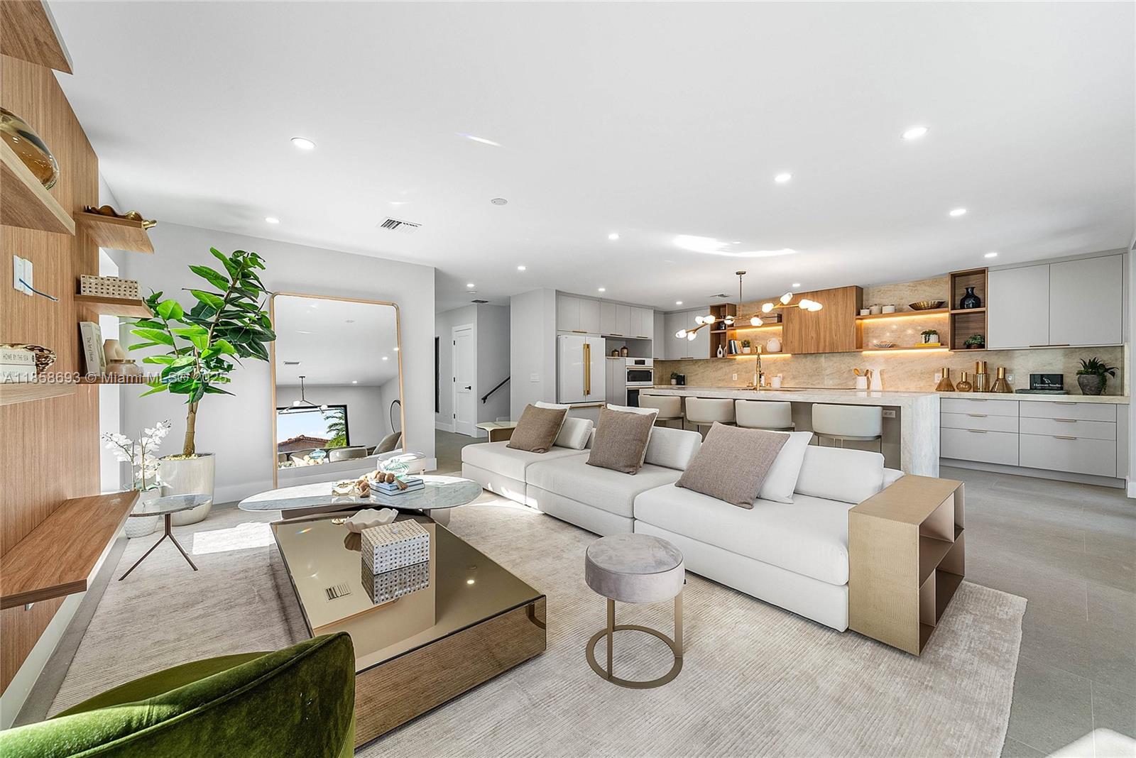 3225 Canal Dr Pompano Beach, FL 33062