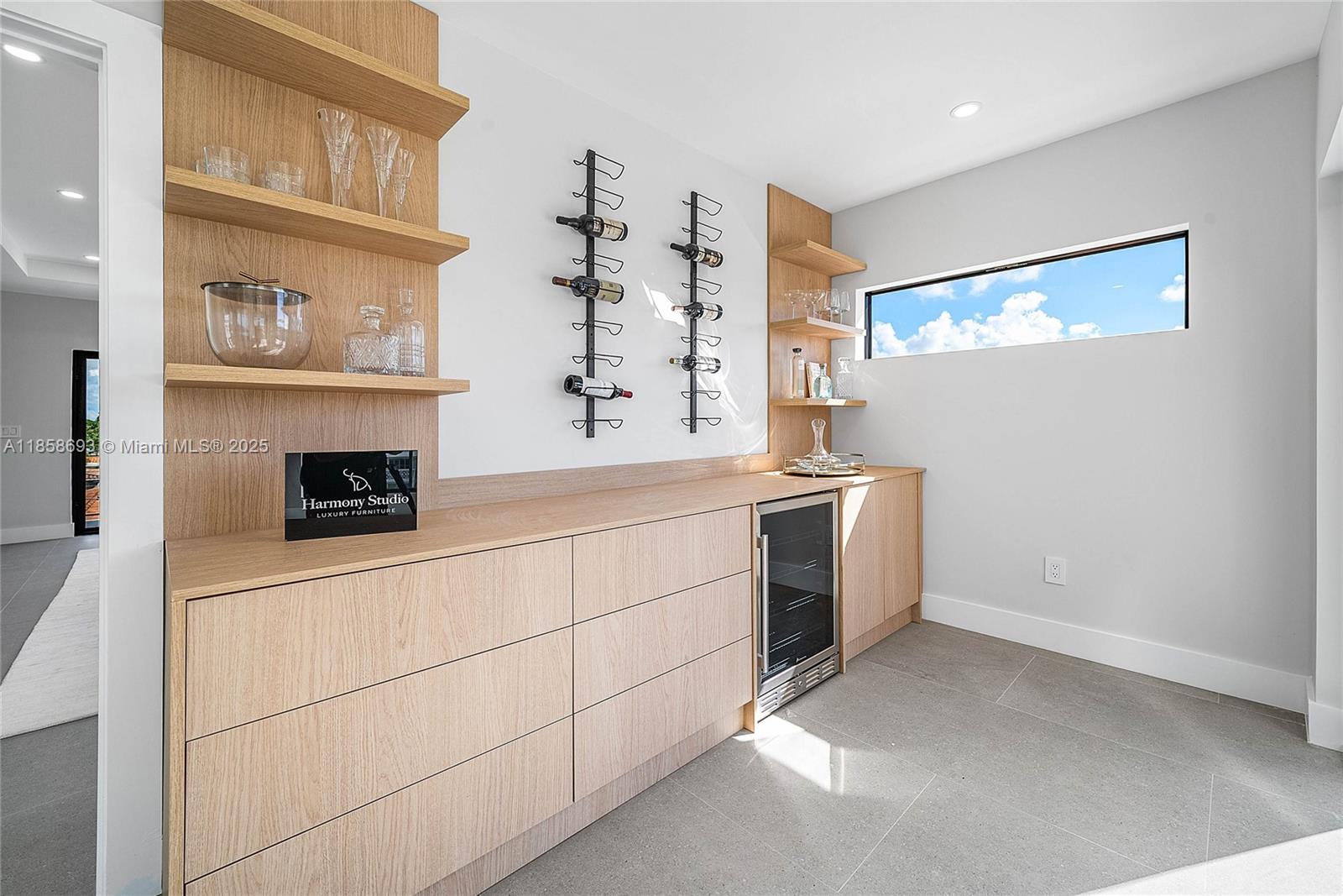 3225 Canal Dr Pompano Beach, FL 33062