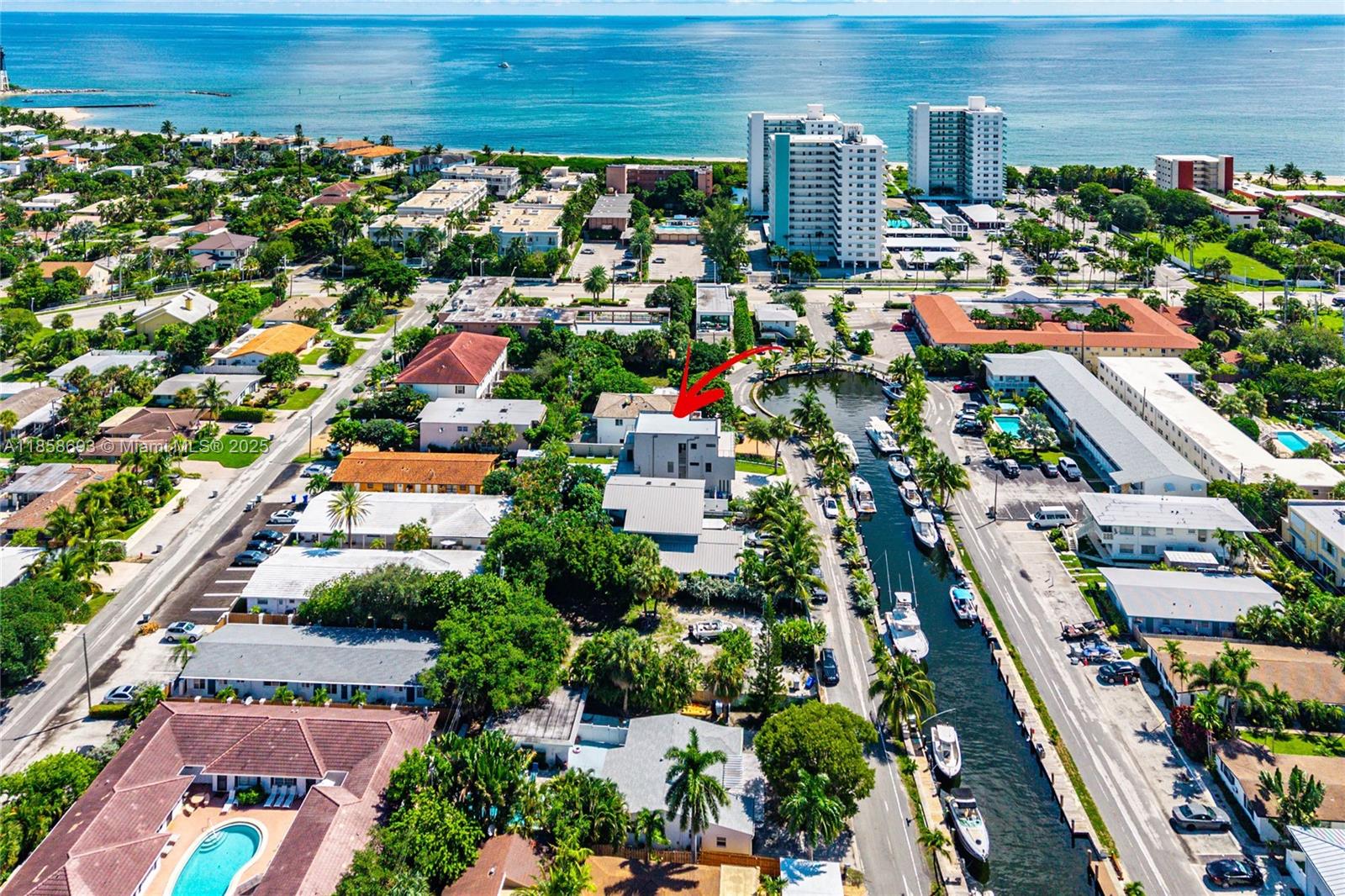 3225 Canal Dr Pompano Beach, FL 33062