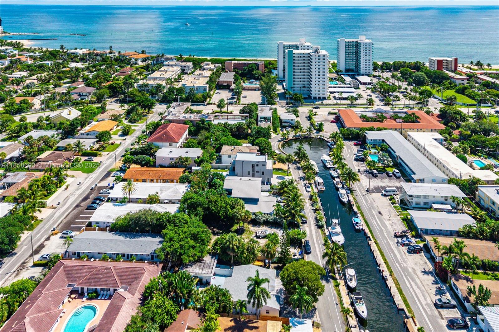 3225 Canal Dr Pompano Beach, FL 33062