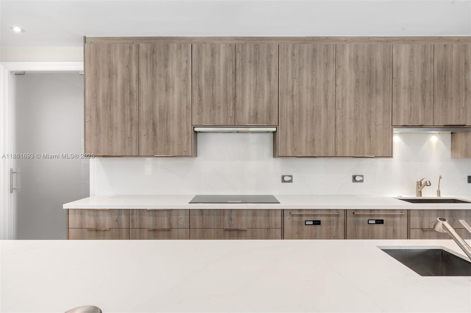 12801 Old Cutler Rd Pinecrest, FL 33156