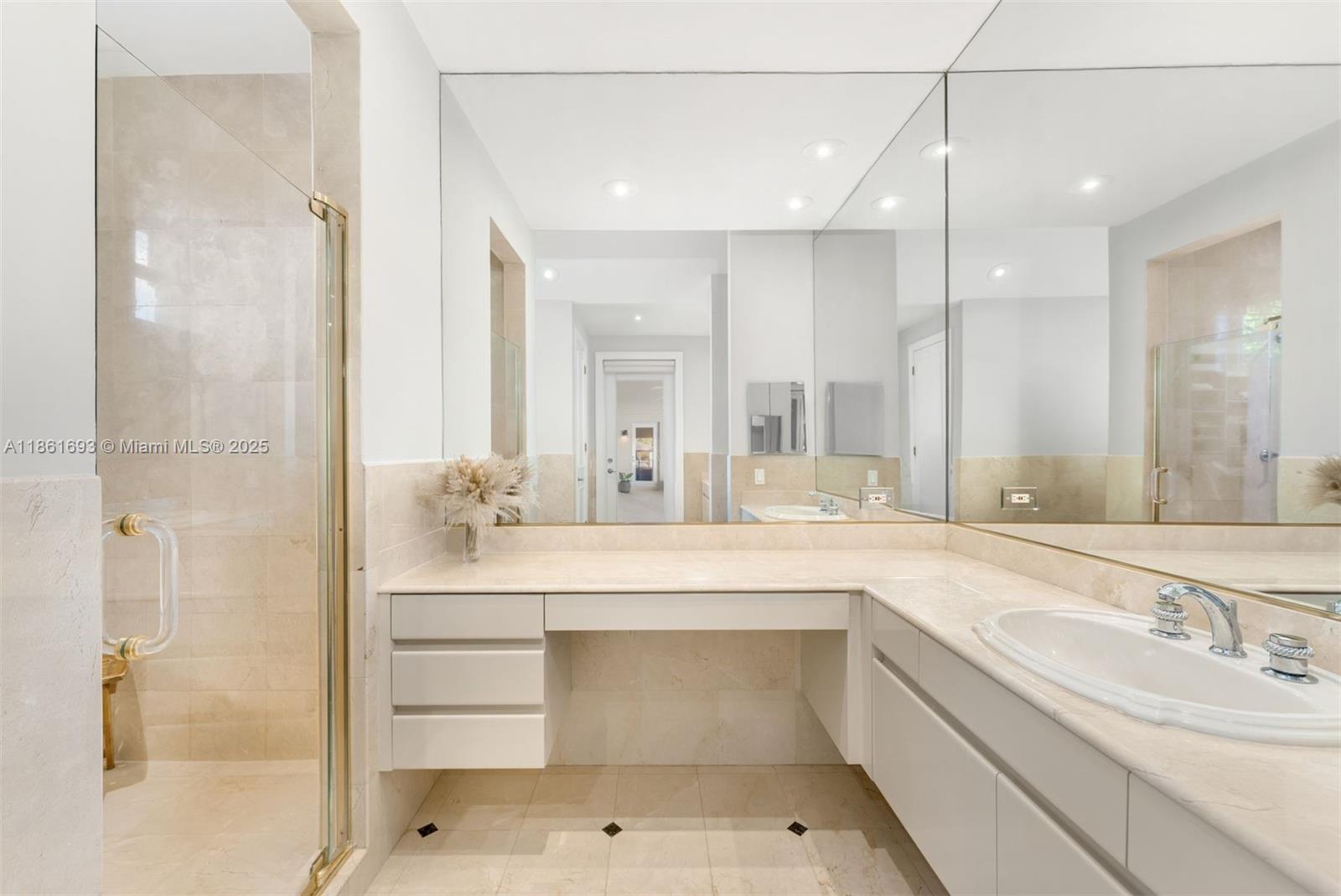 12801 Old Cutler Rd Pinecrest, FL 33156