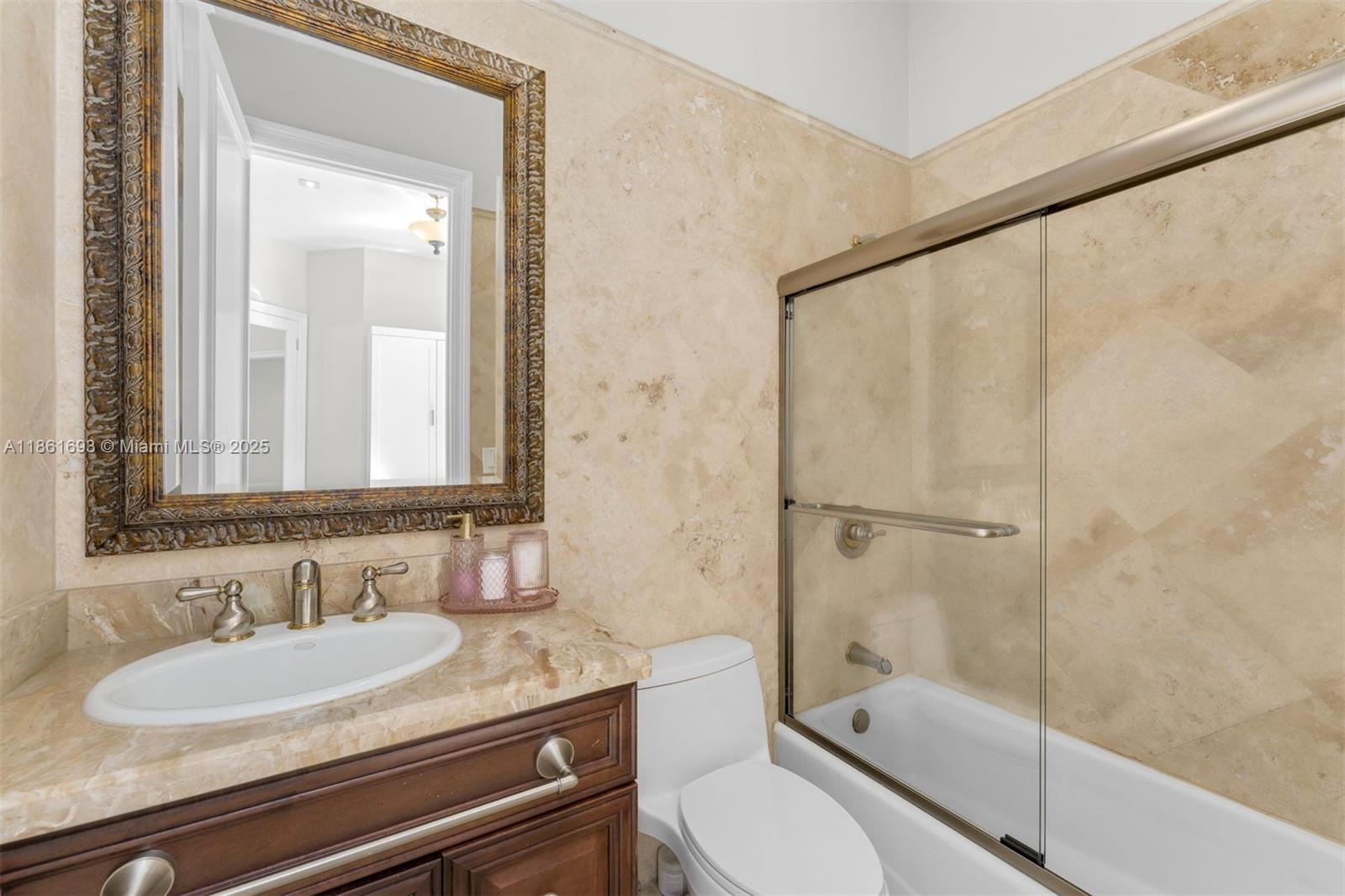 12801 Old Cutler Rd Pinecrest, FL 33156