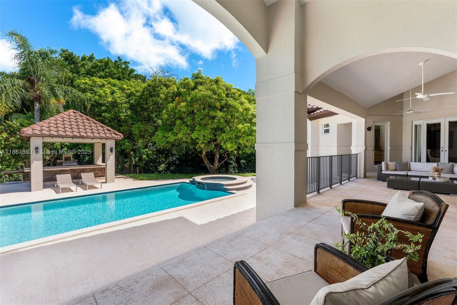 12801 Old Cutler Rd Pinecrest, FL 33156