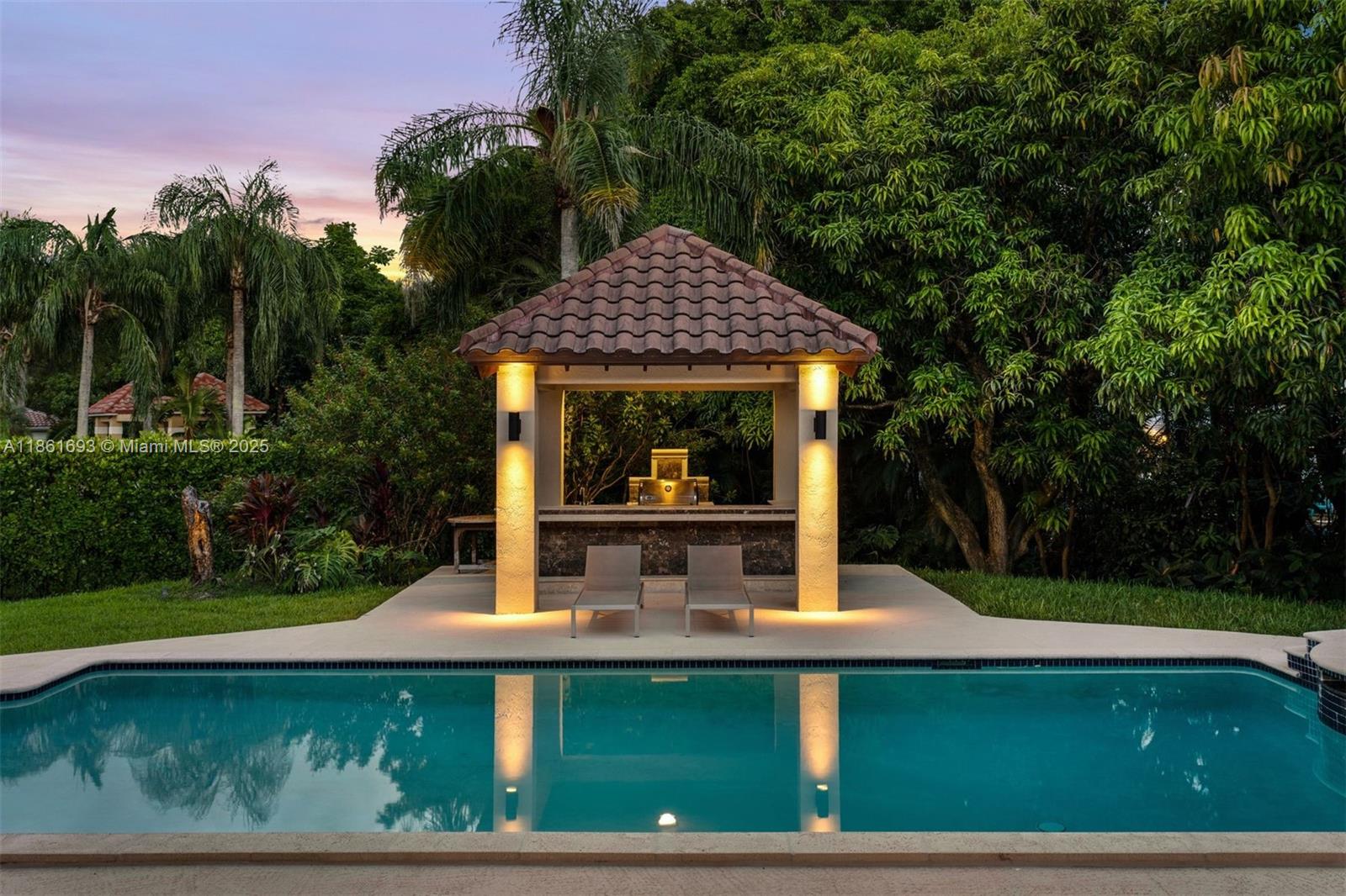 12801 Old Cutler Rd Pinecrest, FL 33156