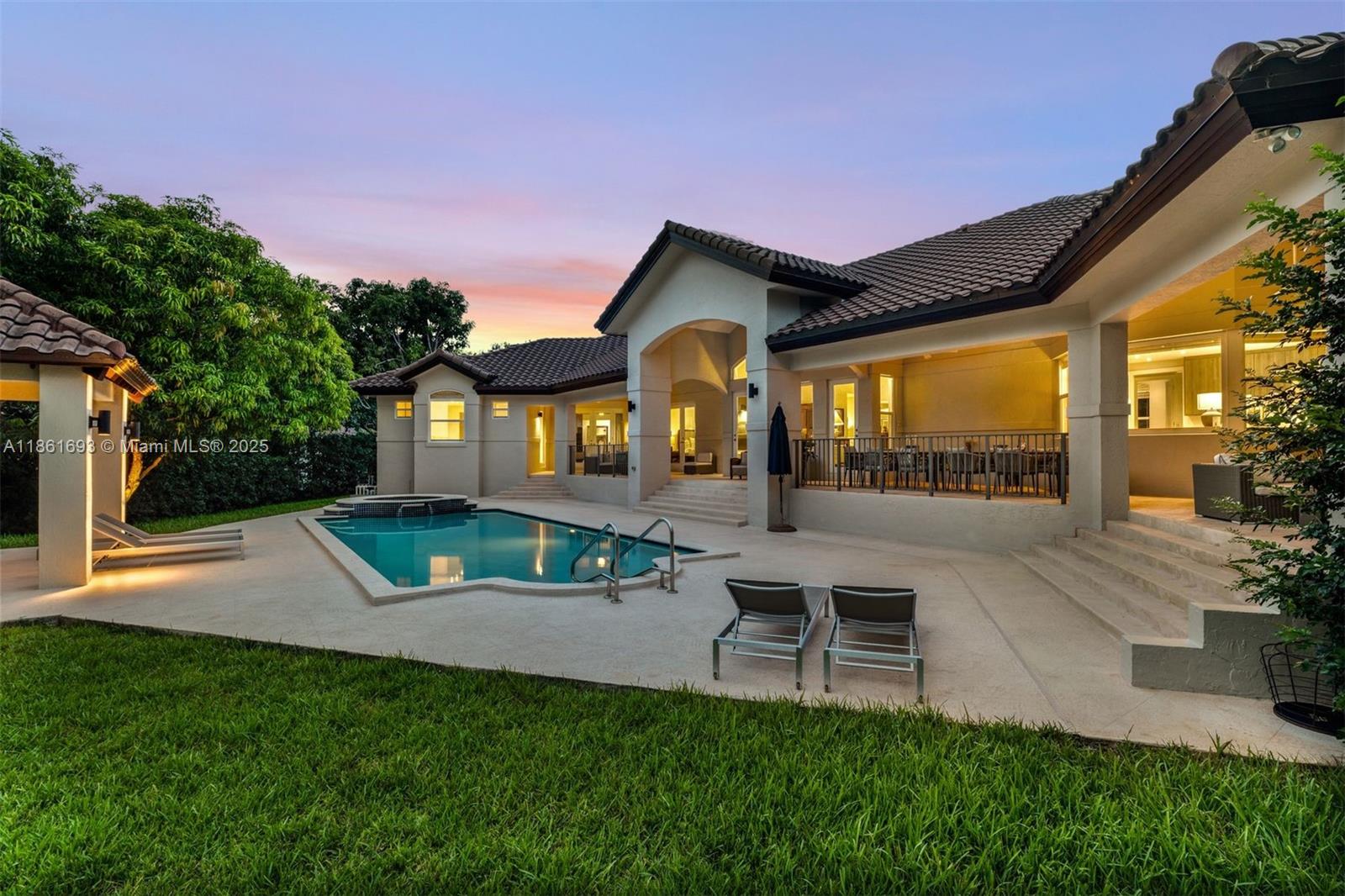 12801 Old Cutler Rd Pinecrest, FL 33156