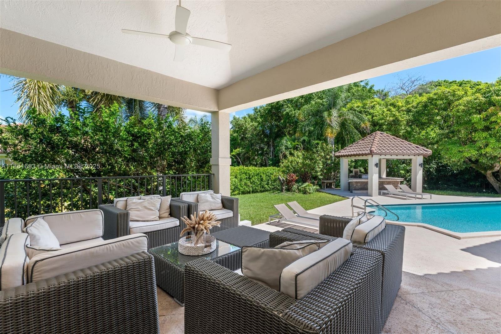 12801 Old Cutler Rd Pinecrest, FL 33156