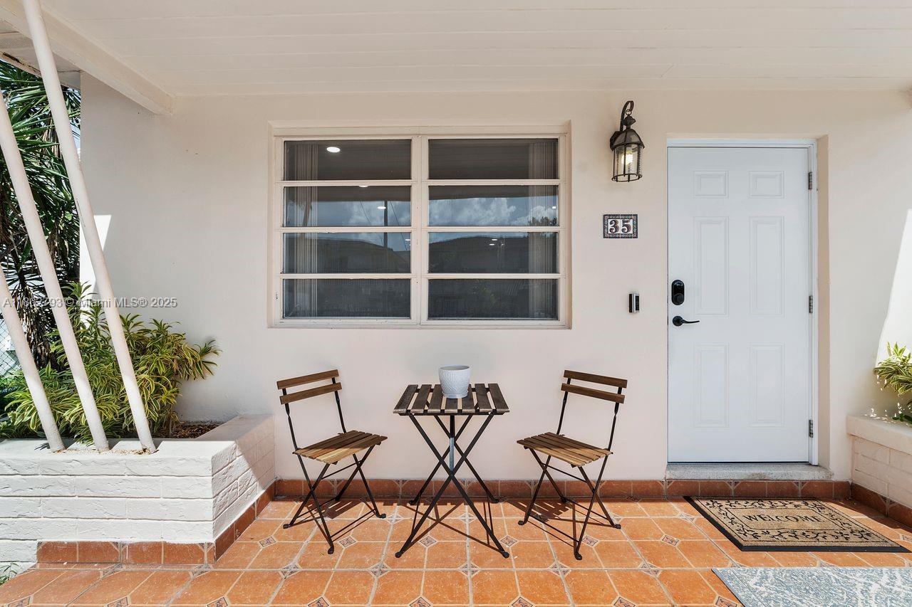 35 SW 50th Ave