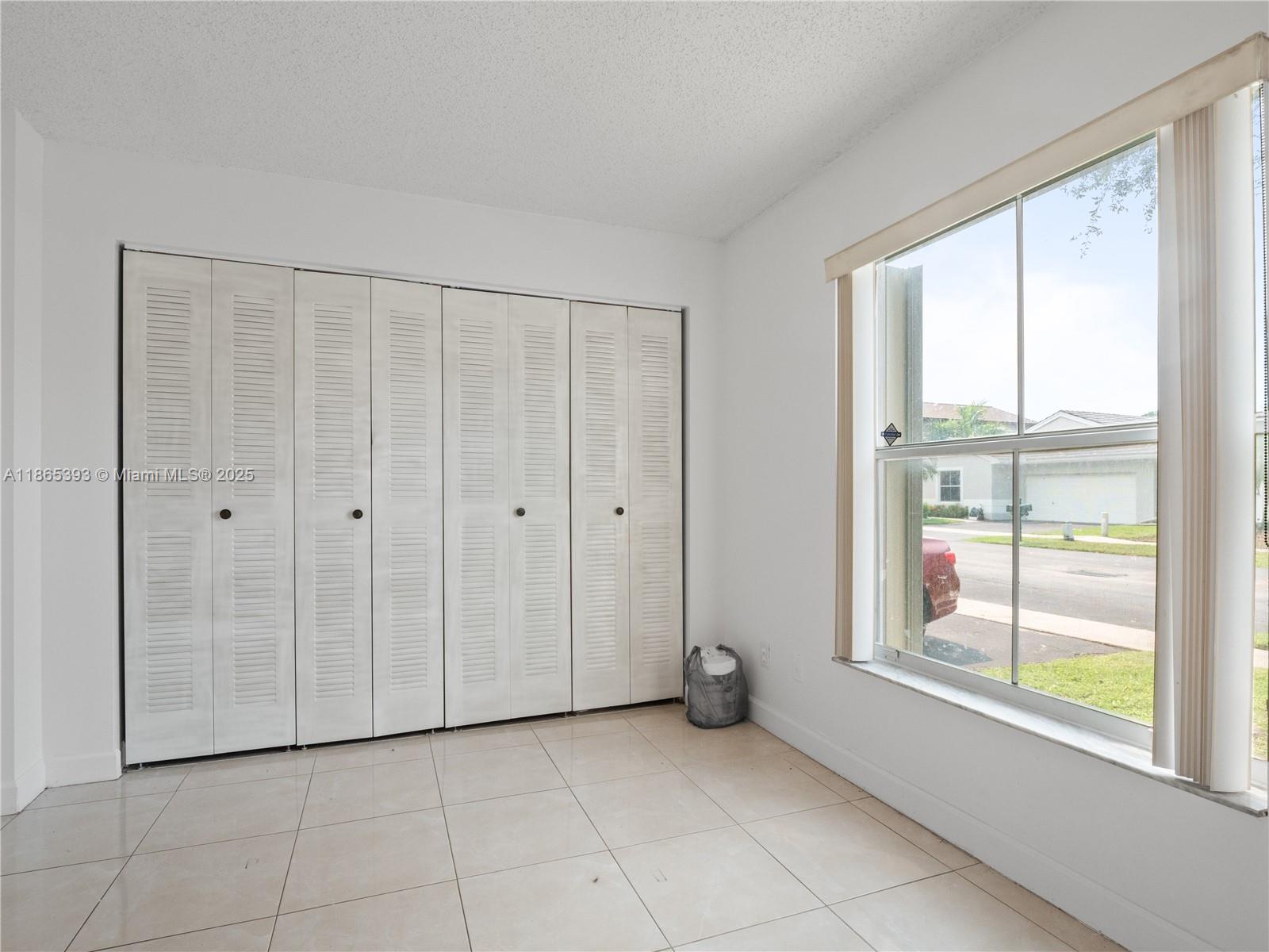 19253 NW 22nd St Pembroke Pines, FL 33029