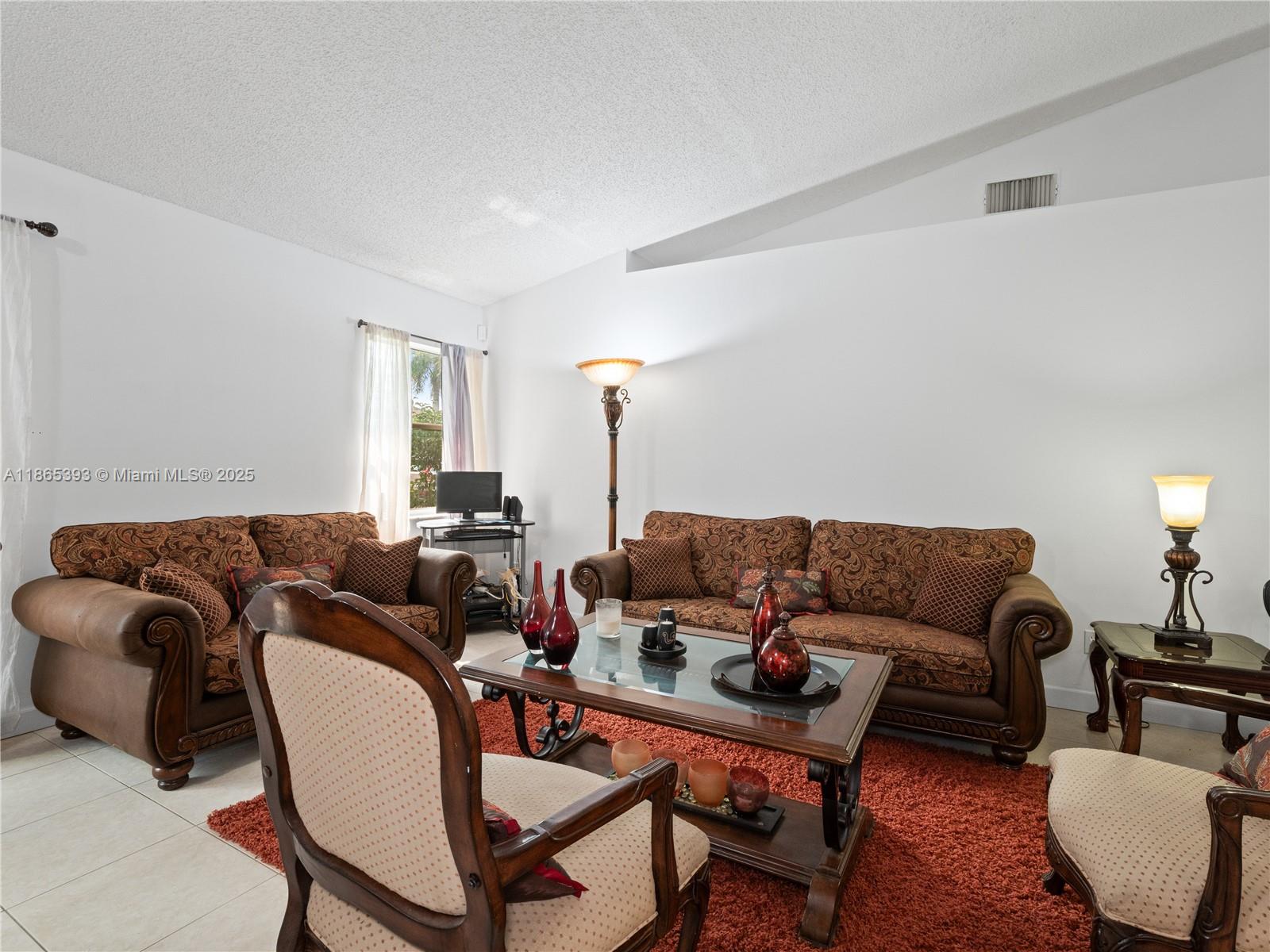 19253 NW 22nd St Pembroke Pines, FL 33029