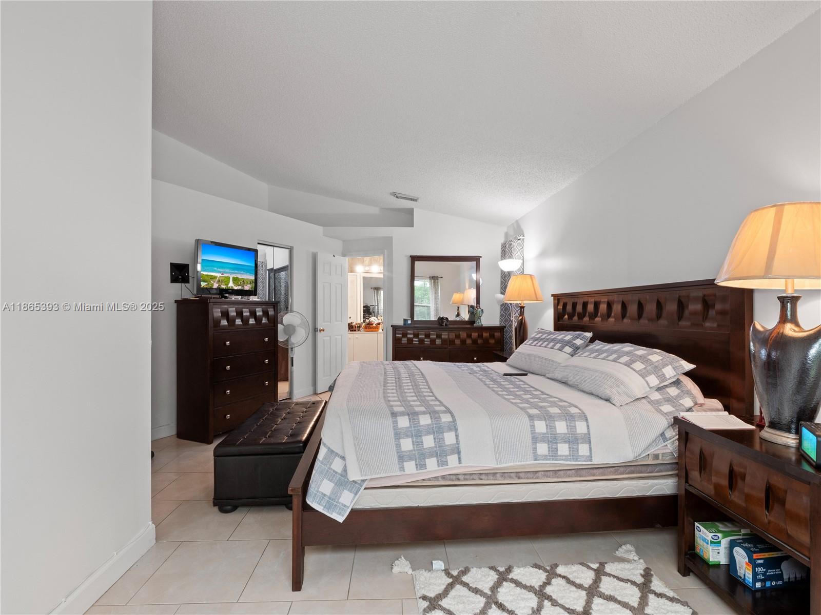 19253 NW 22nd St Pembroke Pines, FL 33029