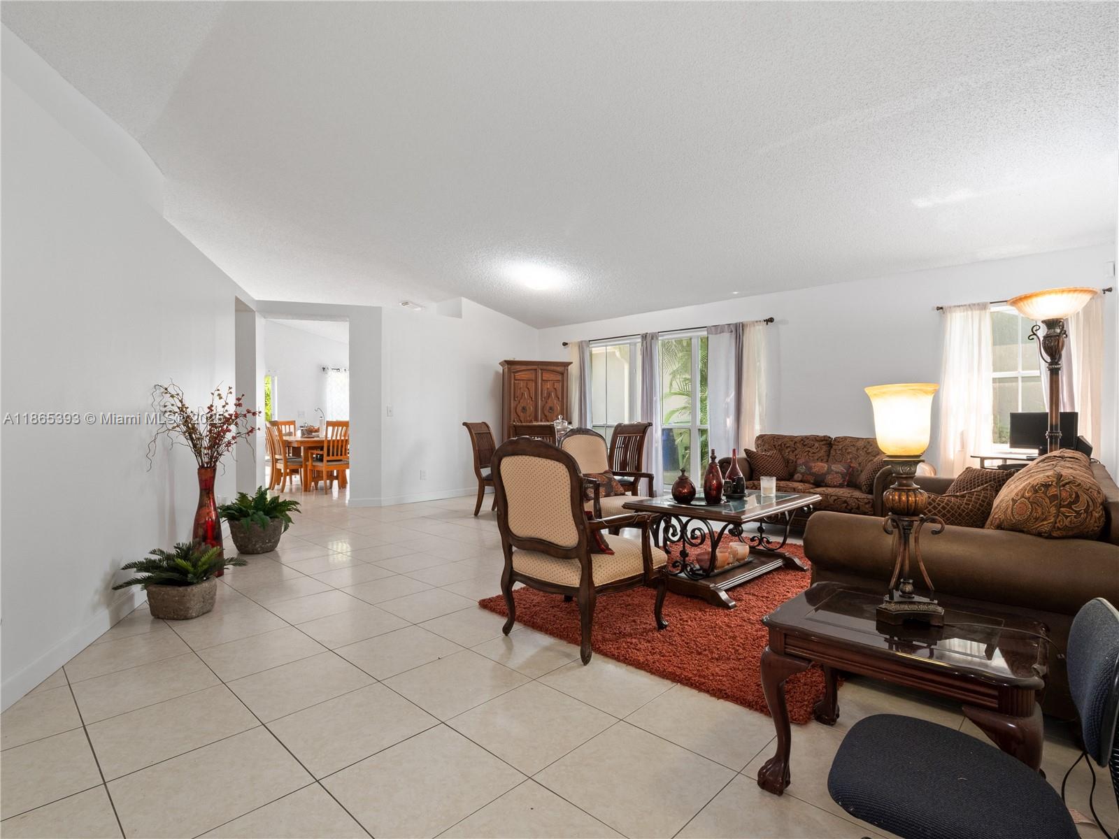 19253 NW 22nd St Pembroke Pines, FL 33029