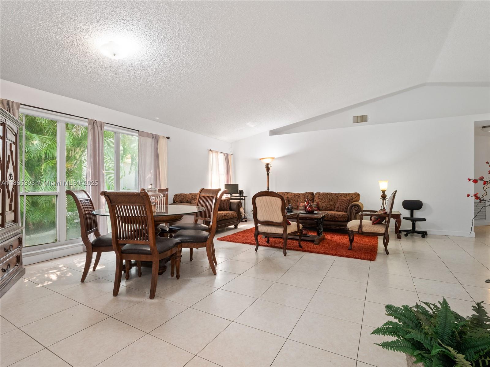 19253 NW 22nd St Pembroke Pines, FL 33029