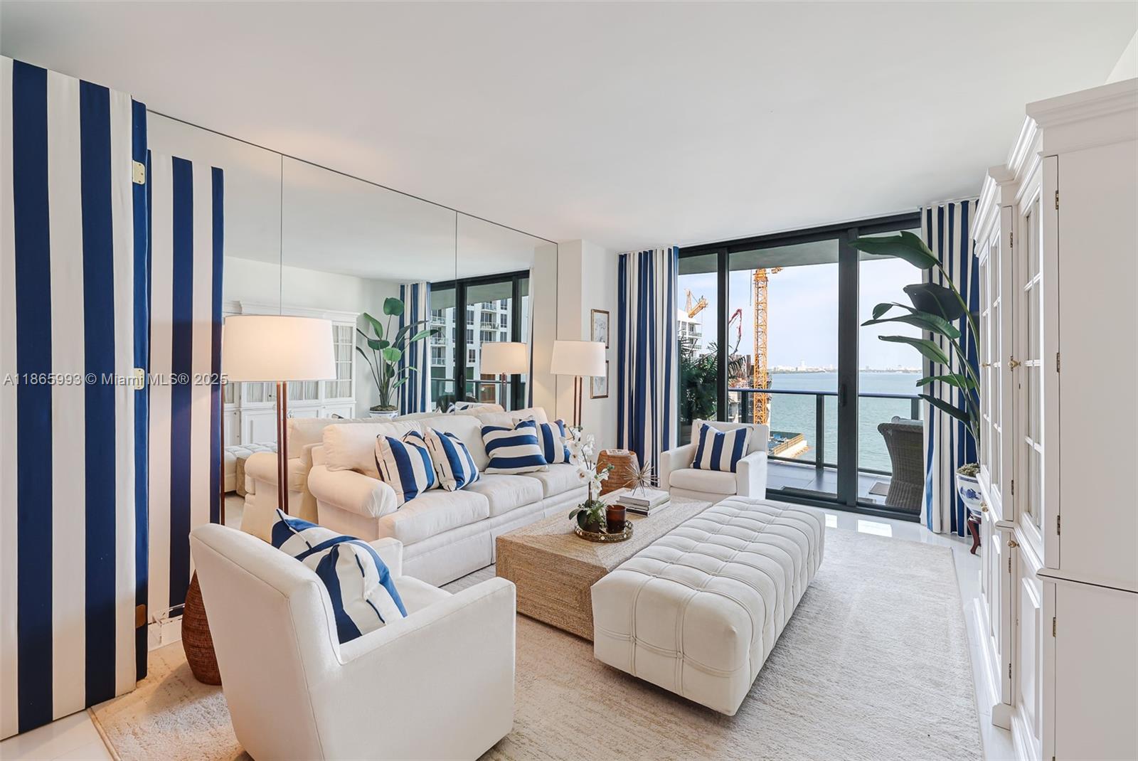 image Icon Bay Condo1