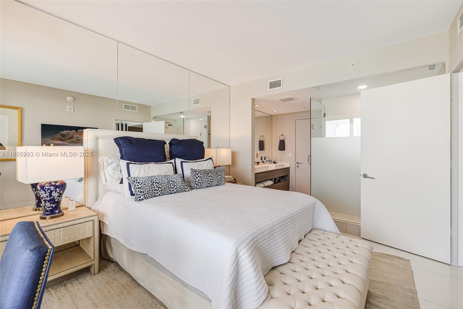 image Icon Bay Condo28