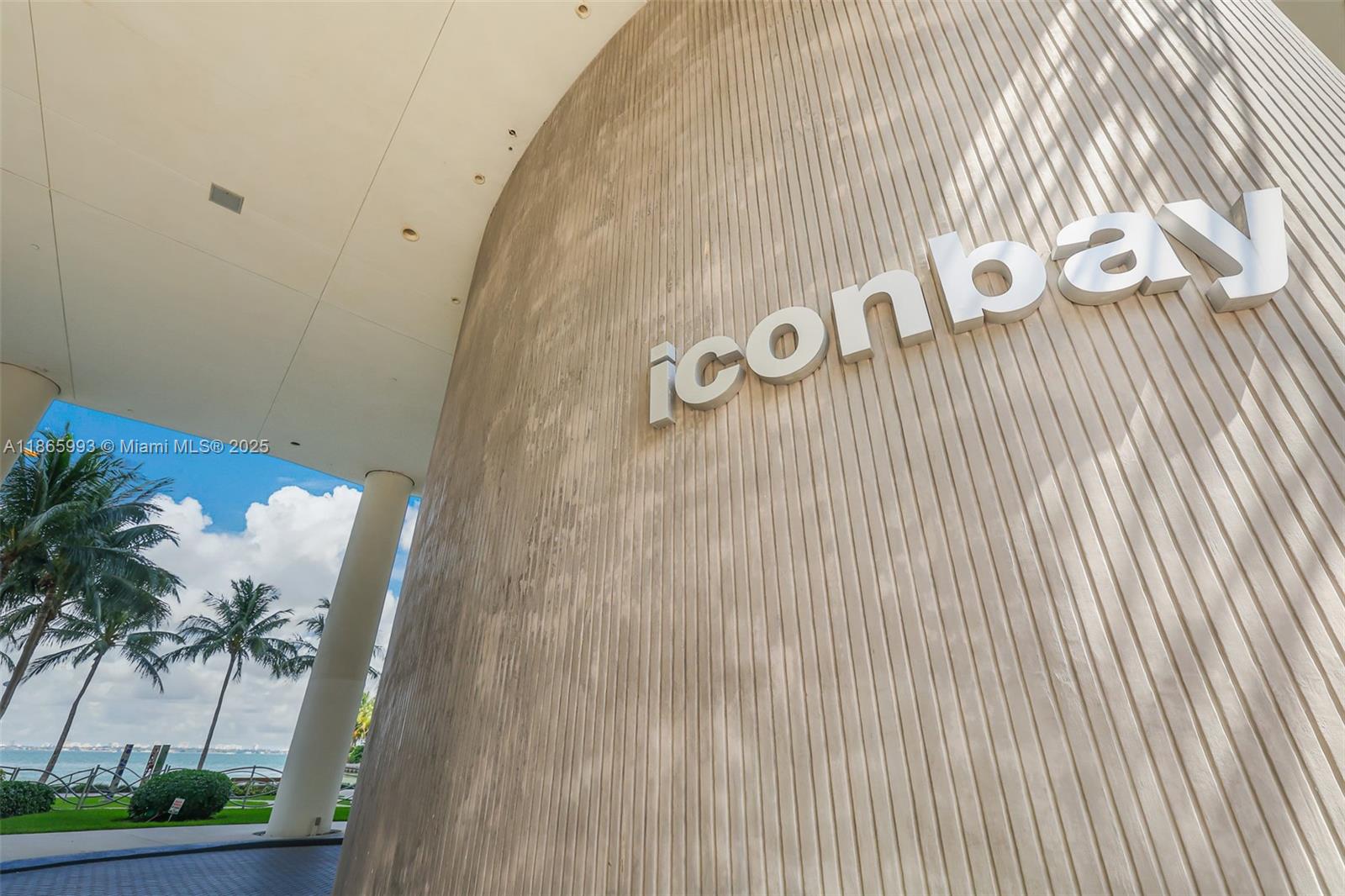 image Icon Bay Condo44