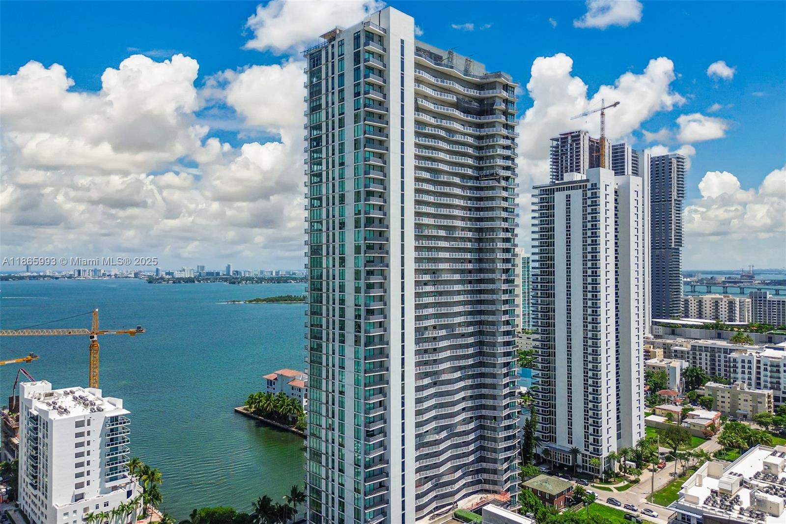 image Icon Bay Condo46