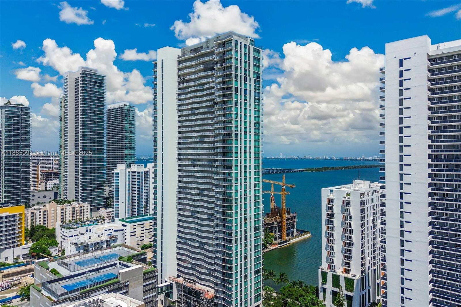 image Icon Bay Condo47