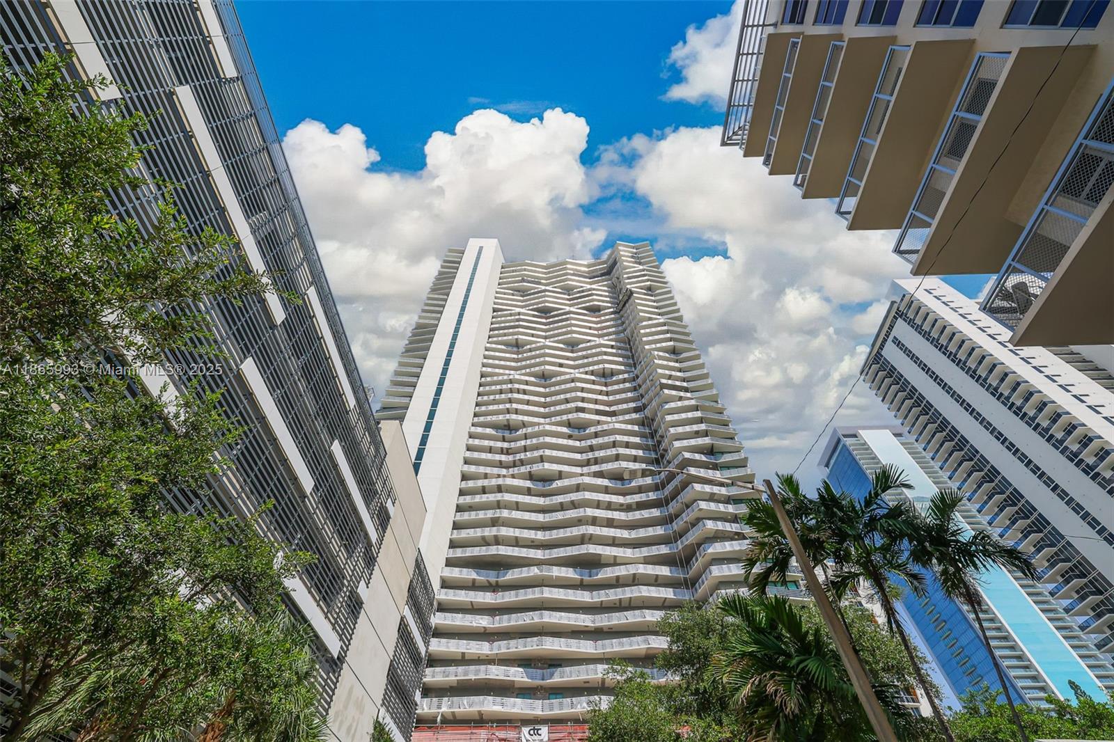 image Icon Bay Condo48