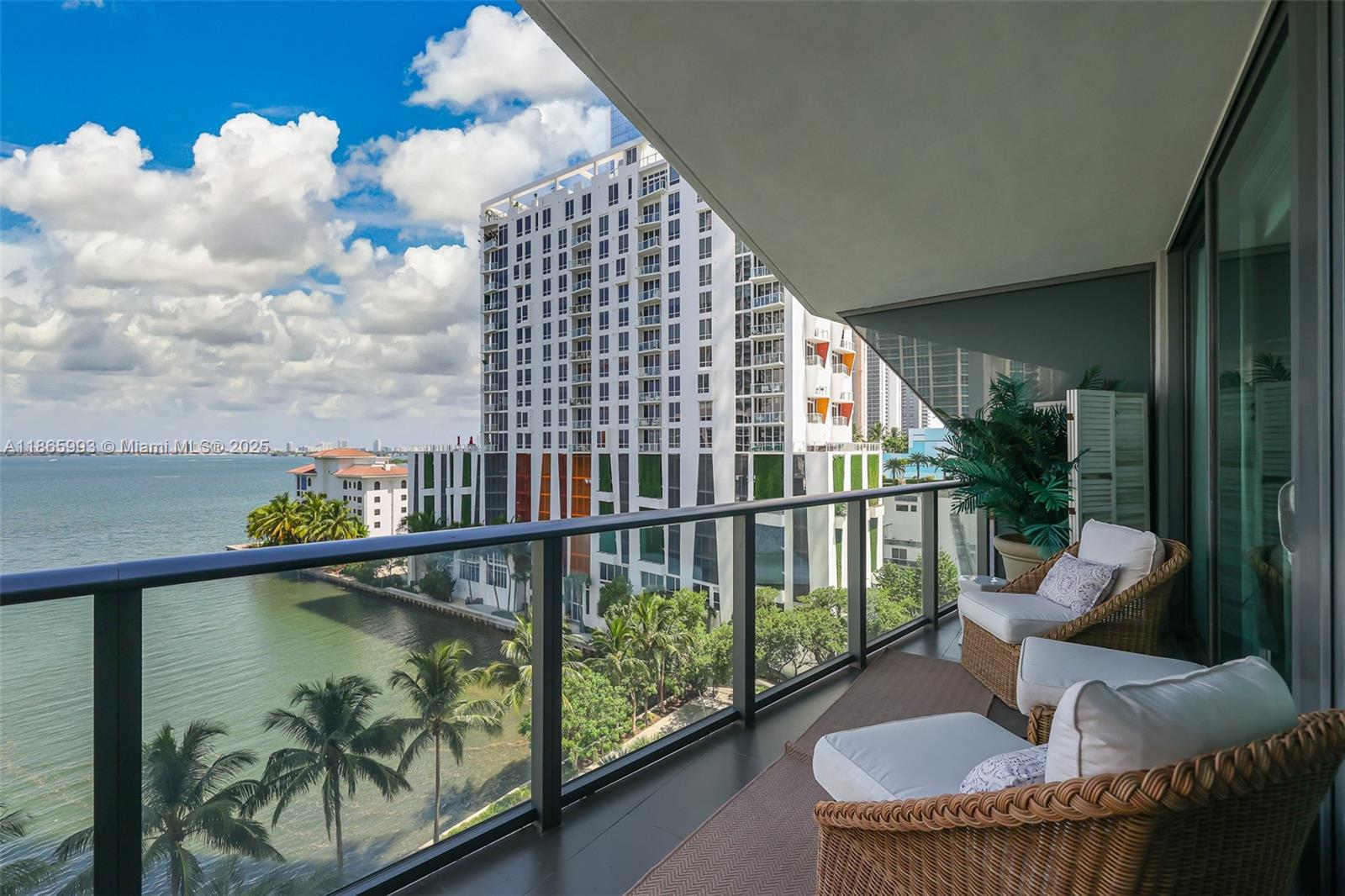 image Icon Bay Condo5