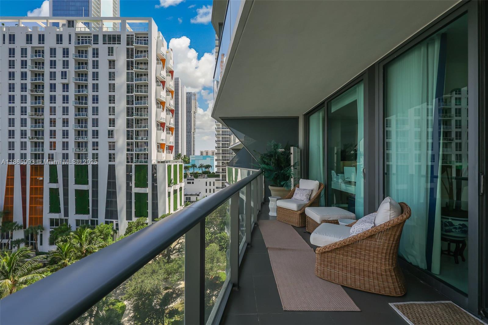 image Icon Bay Condo6