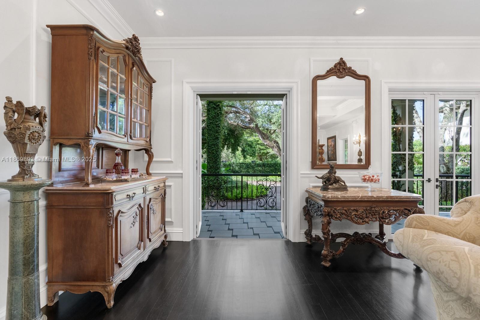 612 Sunset Dr Coral Gables, FL 33143 612 Sunset Dr Coral Gables, FL 33143