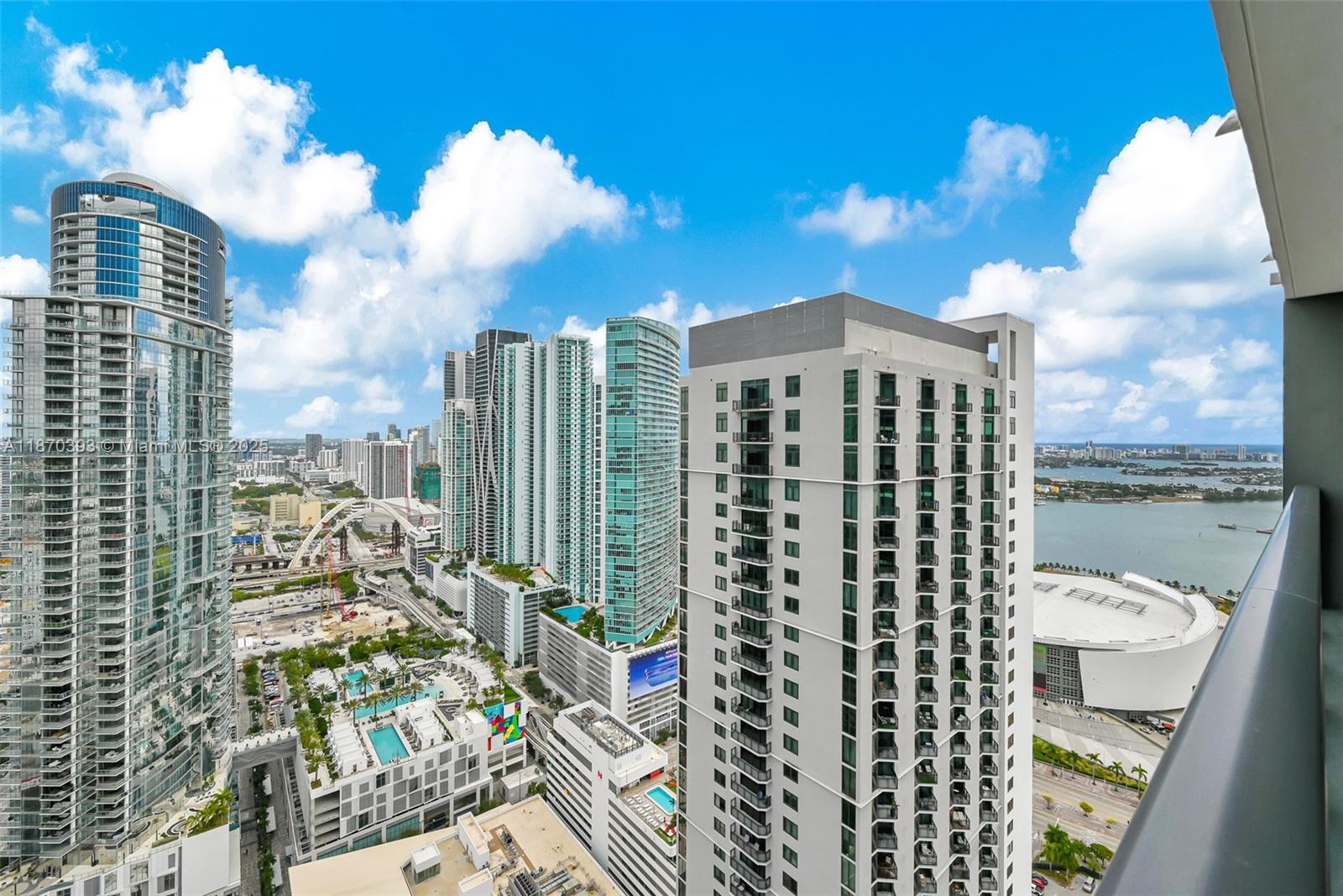 image Natiivo / Gale Residences1